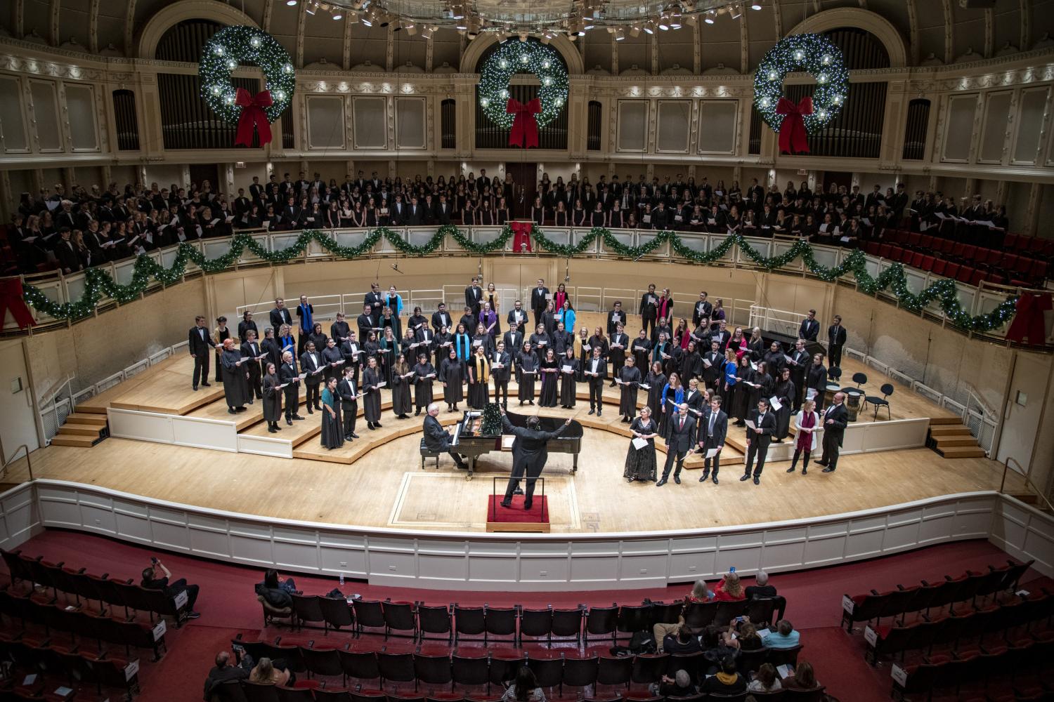 <a href='http://1f.a5service.com'>全球十大赌钱排行app</a>合唱团在芝加哥交响音乐厅演出.